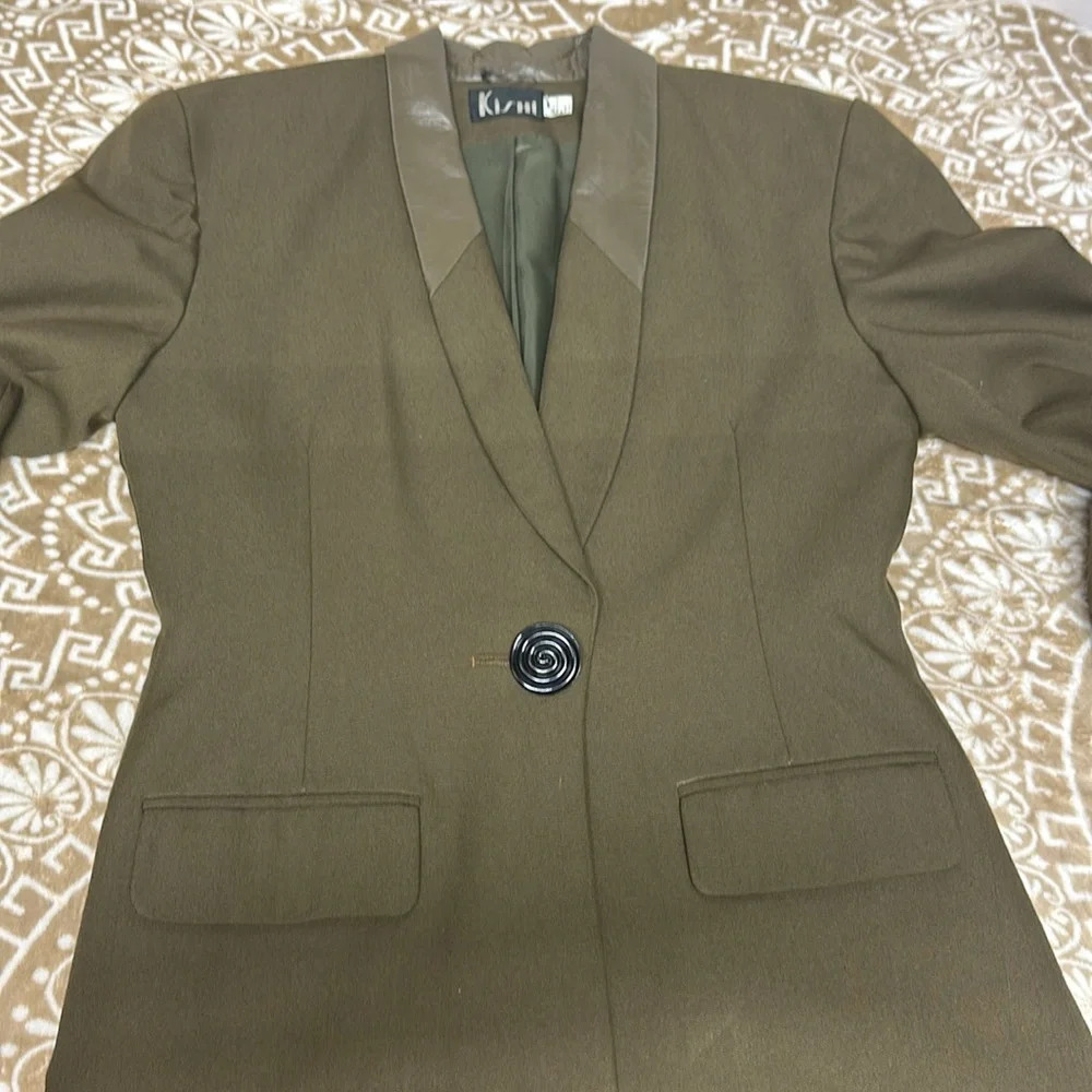 Vintage 1980s Kishi Olive Green Blazer and Trouser Set - Picture 3 of 14